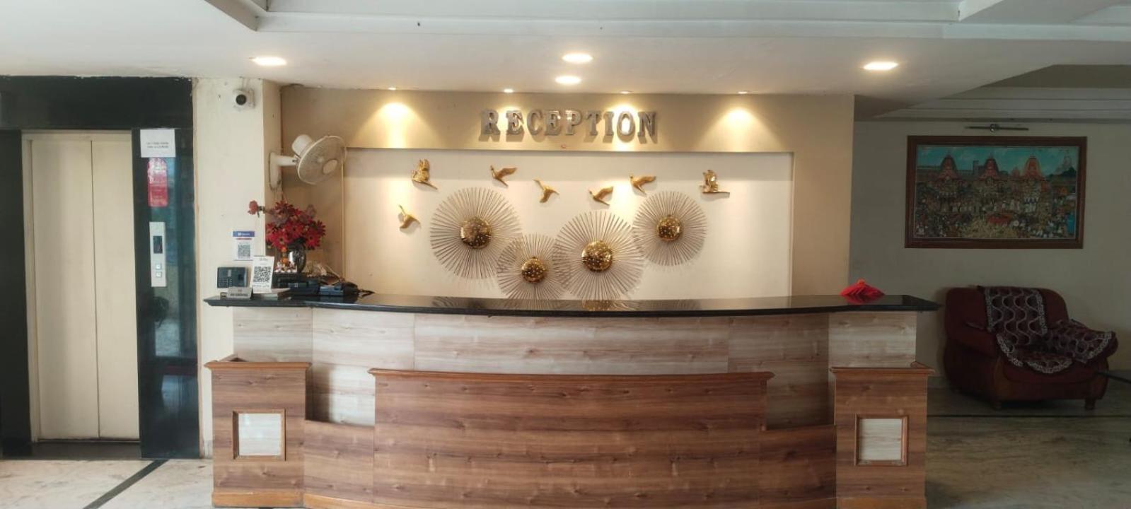 Hotel City Palace Brahmapur Bagian luar foto